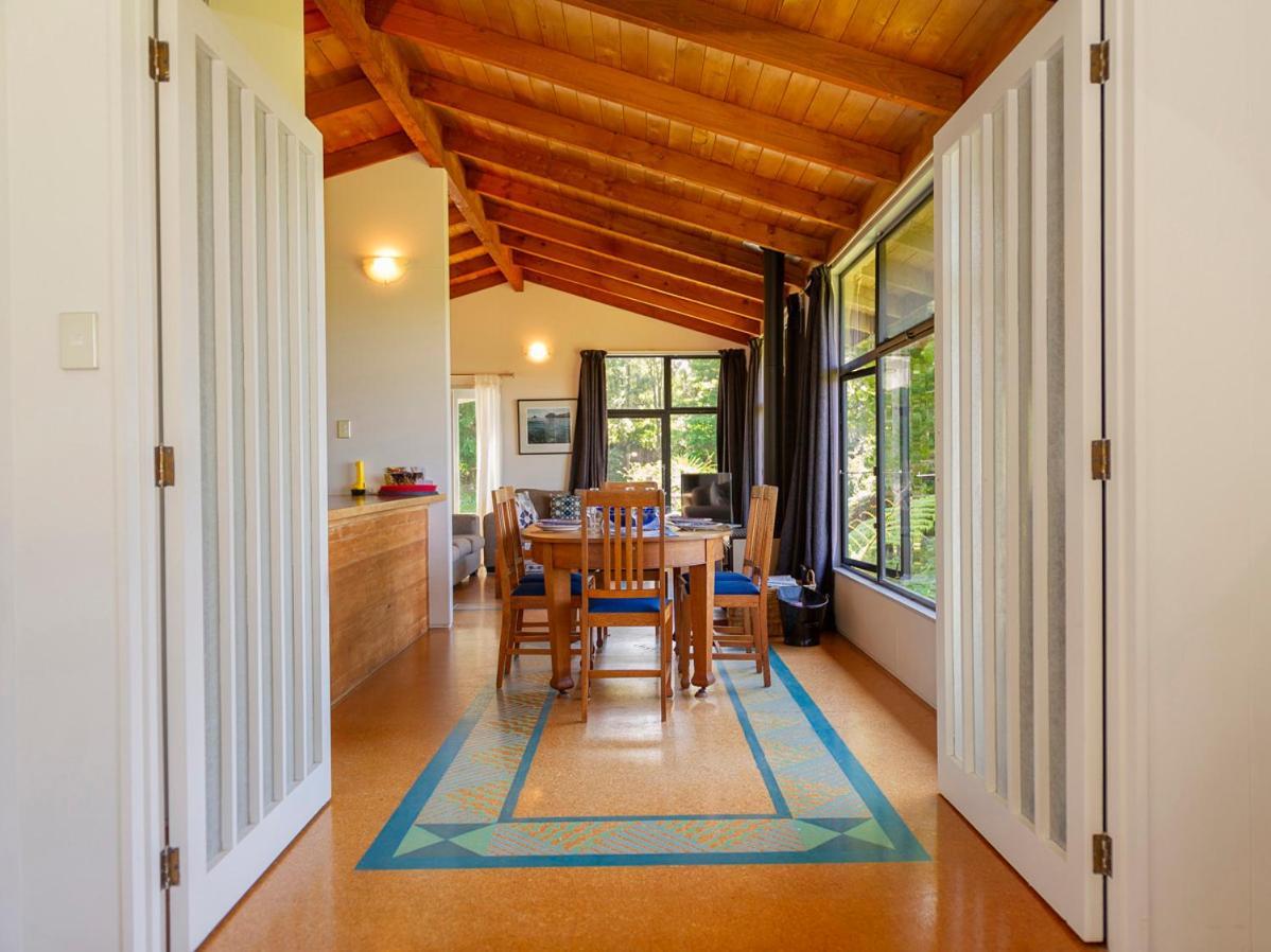 Hahei Hideaway - Hahei Holiday Home エクステリア 写真