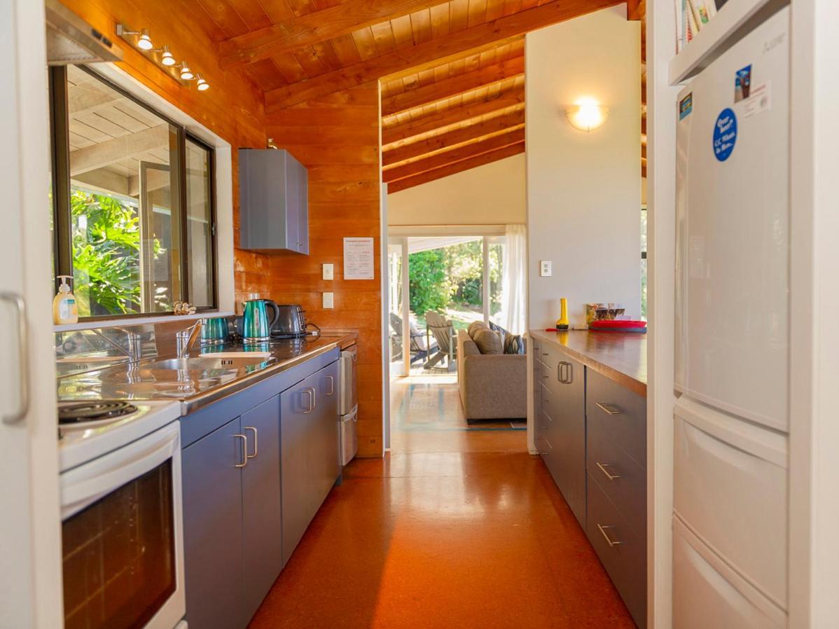 Hahei Hideaway - Hahei Holiday Home エクステリア 写真